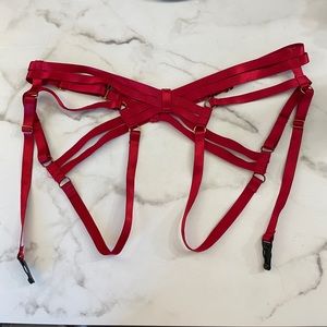 Strappy garter bottoms